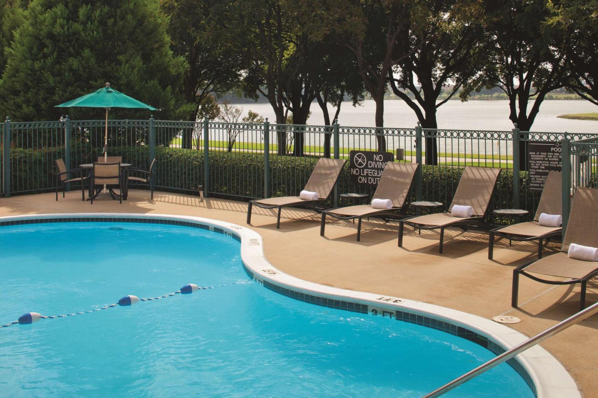 Hotel Doubletree By Hilton Dallas-farmers Branch