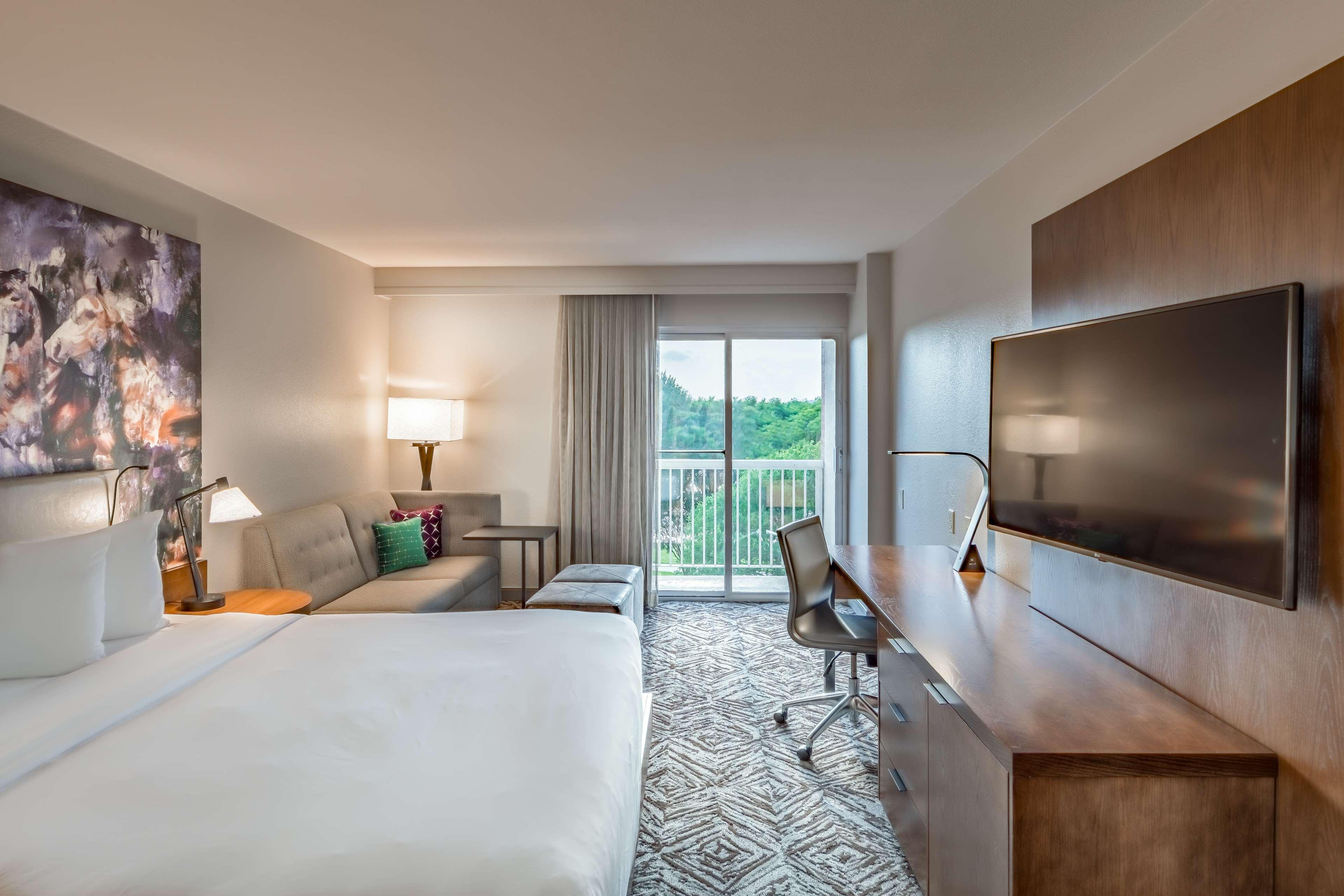 Doubletree By Hilton Dallas-farmers Branch 4*