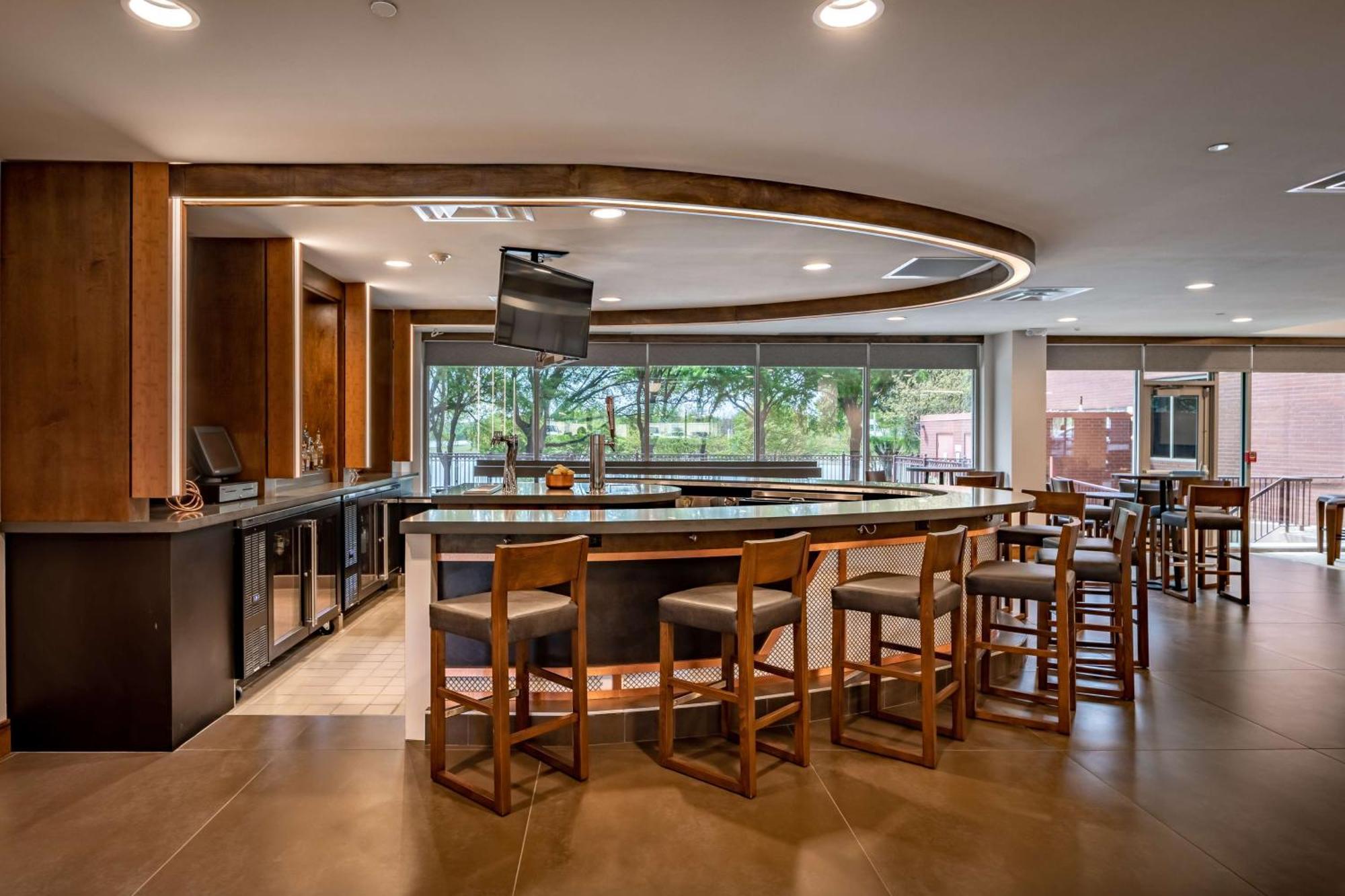 Doubletree By Hilton Dallas-farmers Branch 4* Farmers Branch