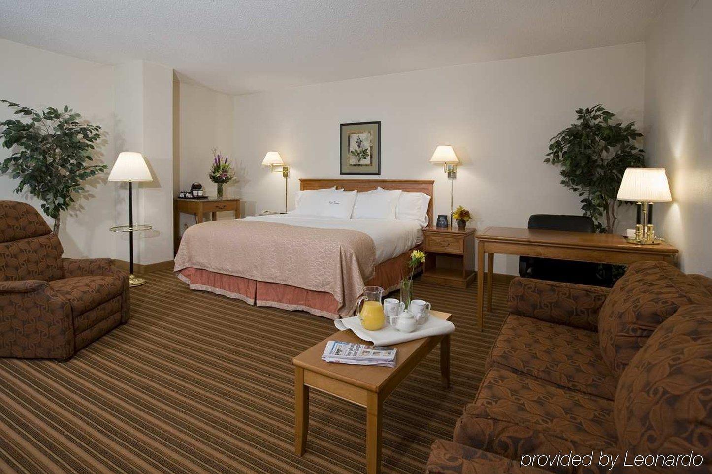Doubletree By Hilton Dallas-farmers Branch Hotel Farmers Branch