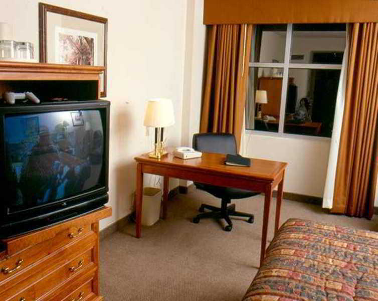 Doubletree By Hilton Dallas-farmers Branch